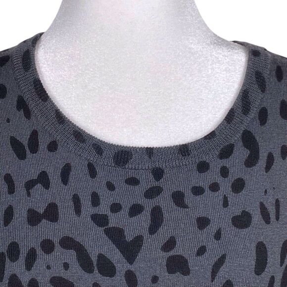 NWT J.LINDEBERG Women's Merino Wool Crewneck Sweater Size XXL Animal Print Gray - Picture 6 of 16